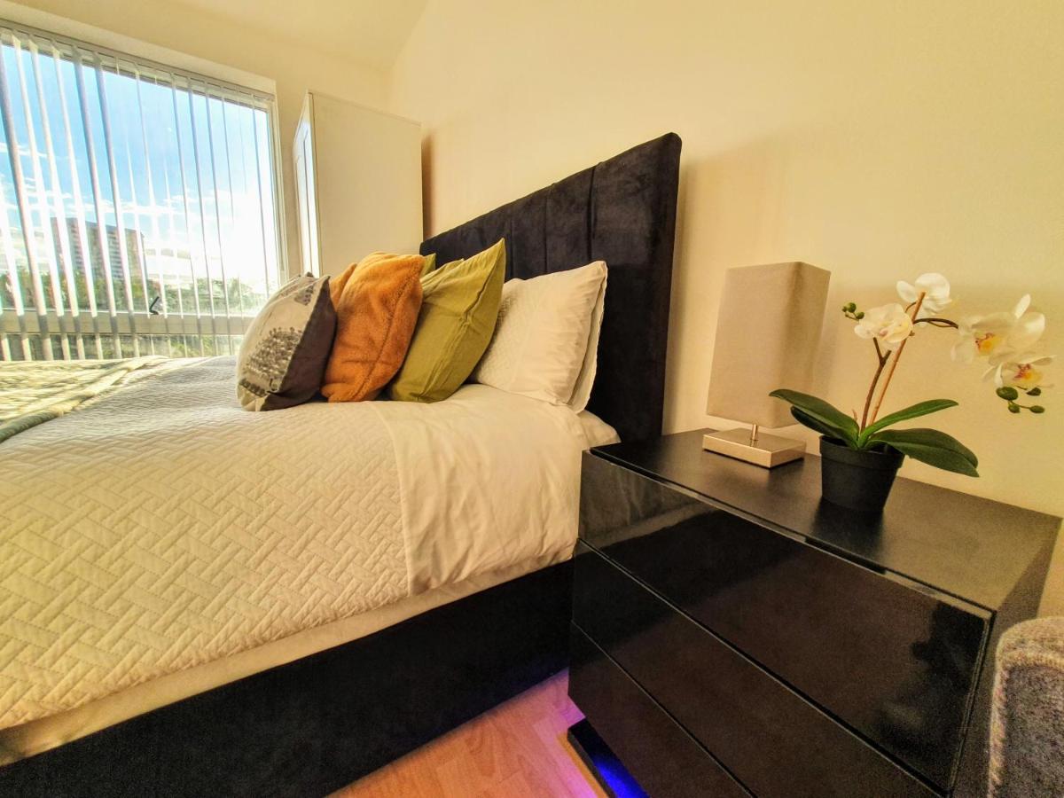 Contemporary Modern Studio Apartment - City Centre Бирмингам Екстериор снимка